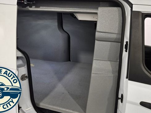 Used 2016 Ford Transit Connect XL image 31