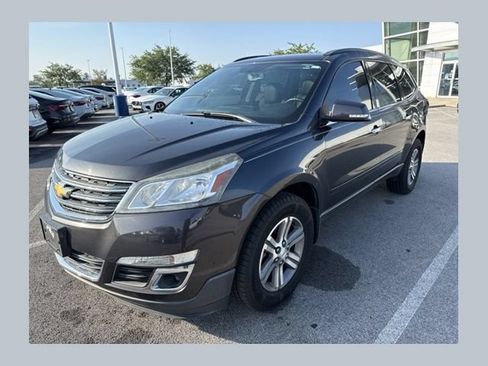 Used 2015 Chevrolet Traverse LT FWD image 1