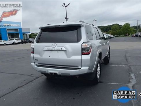 Used 2024 Toyota 4Runner SR5 image 8