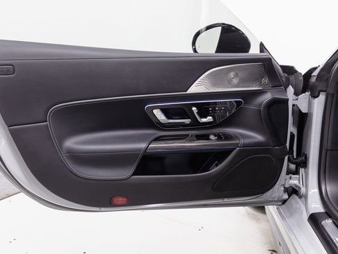 Used 2025 Mercedes-Benz AMG GT 63 image 5