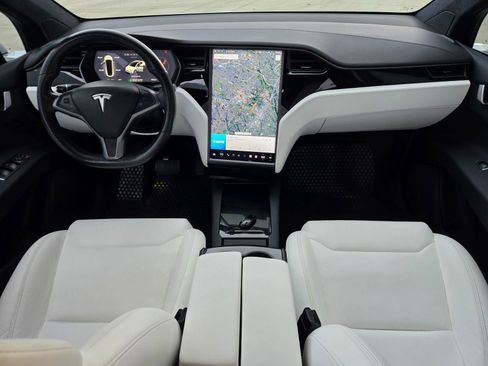 Used 2019 Tesla Model X Long Range image 31