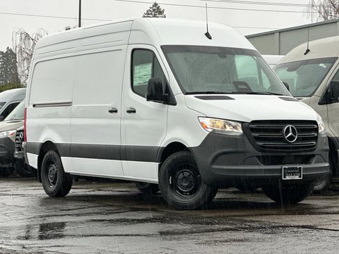 New 2025 Mercedes-Benz Sprinter 2500 image 2