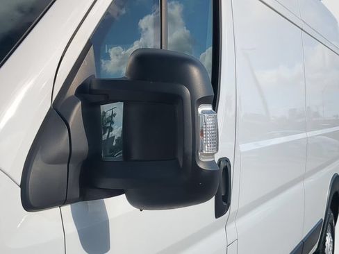 Used 2025 RAM ProMaster 2500 w/ Convenience Group FWD image 24
