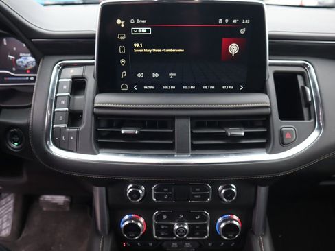 Used 2024 GMC Yukon XL SLT image 24