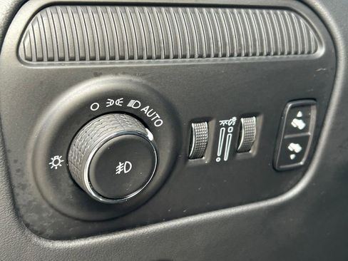 Used 2024 Jeep Grand Wagoneer L Series II w/ Quick Order Packagew 28T image 35