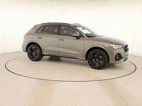 New 2025 Audi Q3 2.0T Premium AWD/4WD image 9