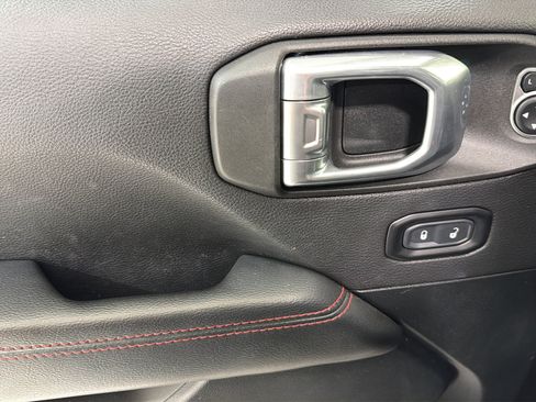 Used 2021 Jeep Wrangler Unlimited Rubicon AWD/4WD image 11