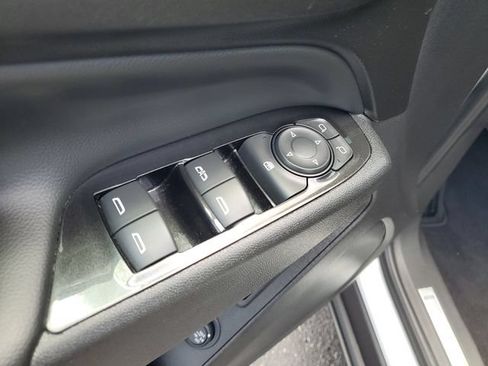 Certified 2022 Chevrolet Equinox Premier FWD image 22