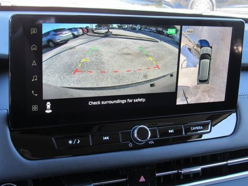 New 2025 Mitsubishi Outlander SE image 16