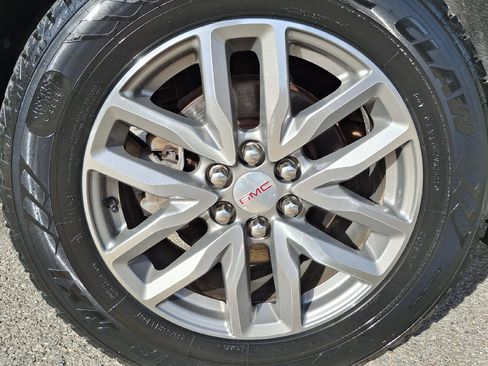 Used 2018 GMC Acadia SLE w/ Driver Alert Package I AWD/4WD image 24