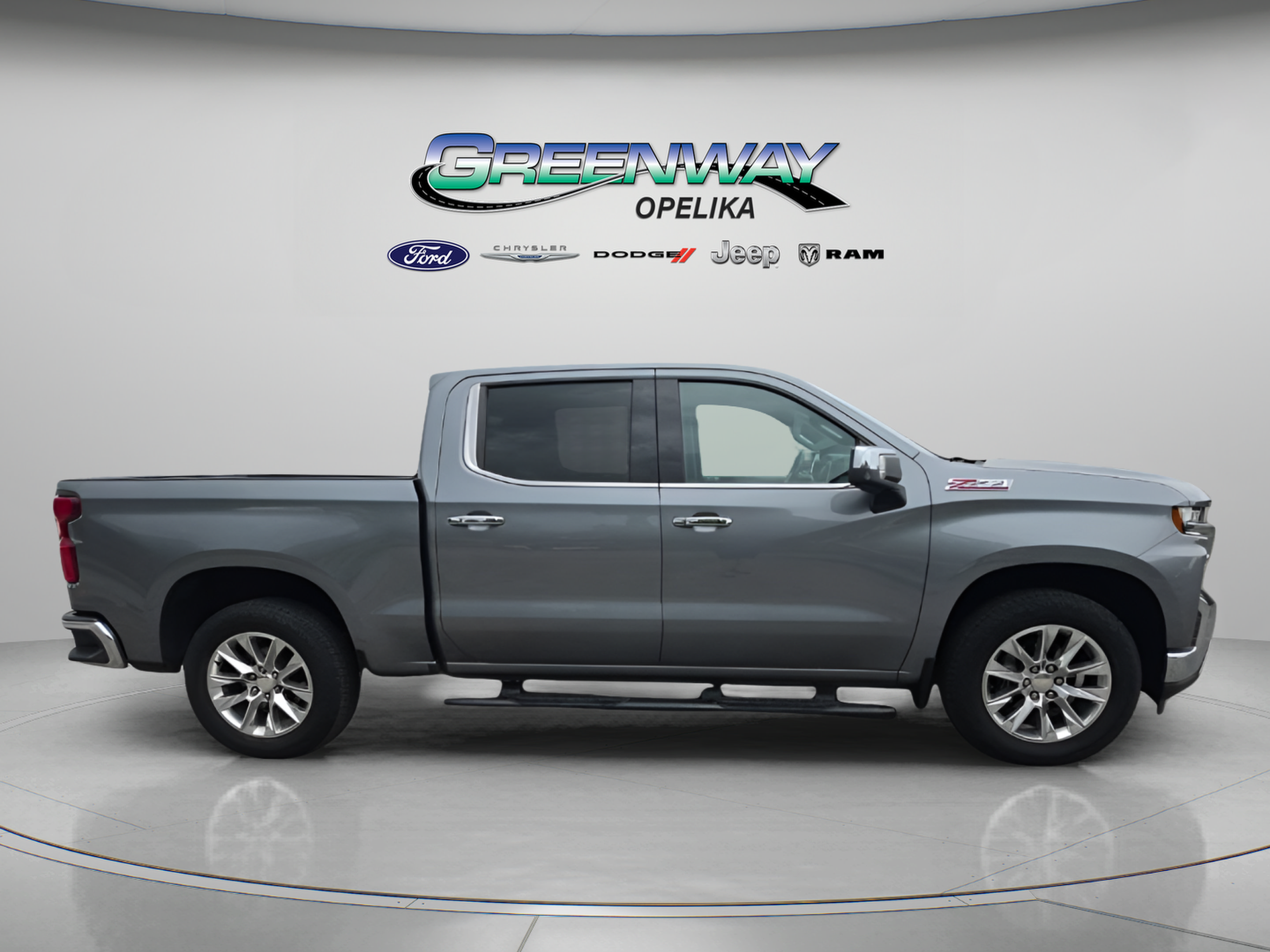 Used 2021 Chevrolet Silverado 1500 LTZ AWD/4WD image 2