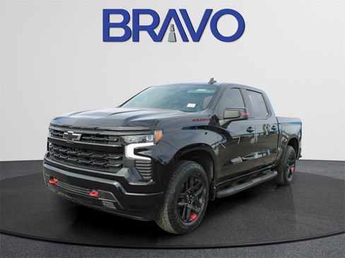 Used 2023 Chevrolet Silverado 1500 RST w/ Redline Edition image 9