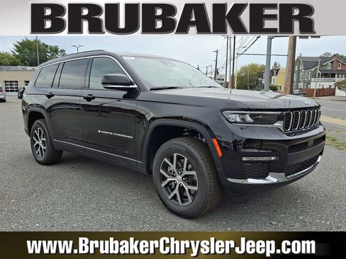 New 2025 Jeep Grand Cherokee L Limited w/ Trailer Tow Package image 1