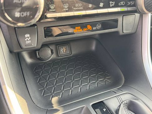 Certified 2024 Toyota RAV4 XLE AWD/4WD image 24