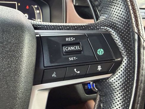 Used 2025 Mitsubishi Outlander SEL FWD image 32