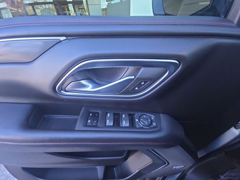 Used 2023 Chevrolet Suburban RST image 19