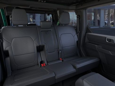 Used 2025 Ford Bronco Badlands AWD/4WD image 11