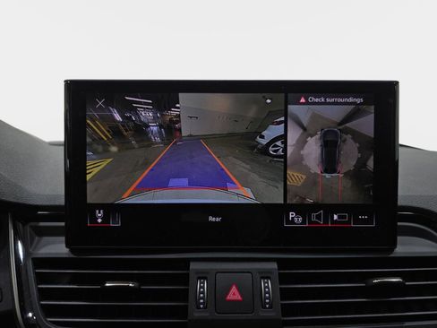 Used 2023 Audi SQ5 Prestige w/ Prestige Package image 25