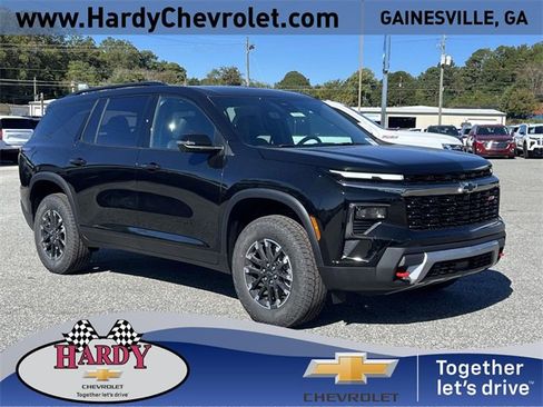 New 2026 Chevrolet Traverse Z71 w/ Driver Confidence Package image 1