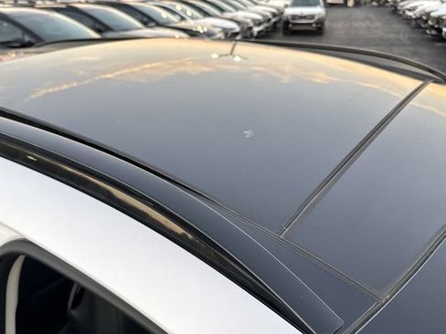 New 2025 Kia Sportage SX image 14