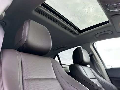 Used 2020 Mercedes-Benz GLE 350 image 19