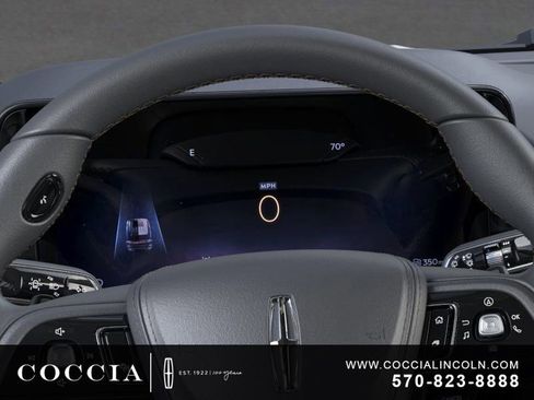 New 2026 Lincoln Aviator AWD image 13