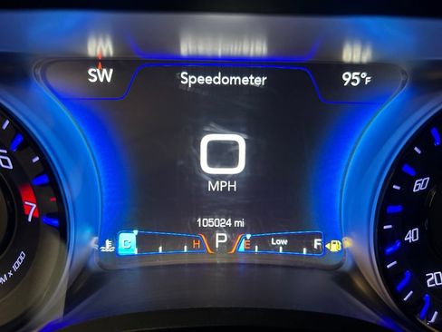 Used 2015 Chrysler 300 S AWD/4WD image 18
