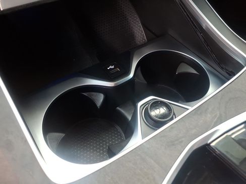 Used 2025 BMW X7 xDrive40i w/ M Sport Package image 8