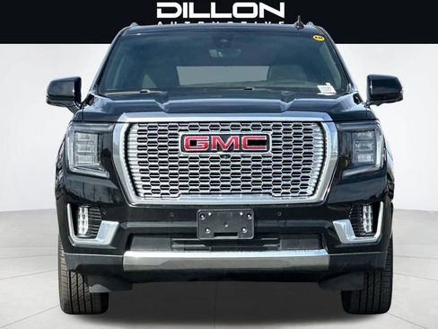 Used 2021 GMC Yukon Denali w/ Denali Premium Package AWD/4WD image 9