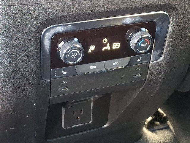 Used 2025 Chevrolet Tahoe Premier AWD/4WD image 19