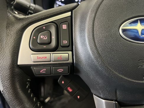 Used 2017 Subaru Forester 2.5i Touring AWD/4WD image 34