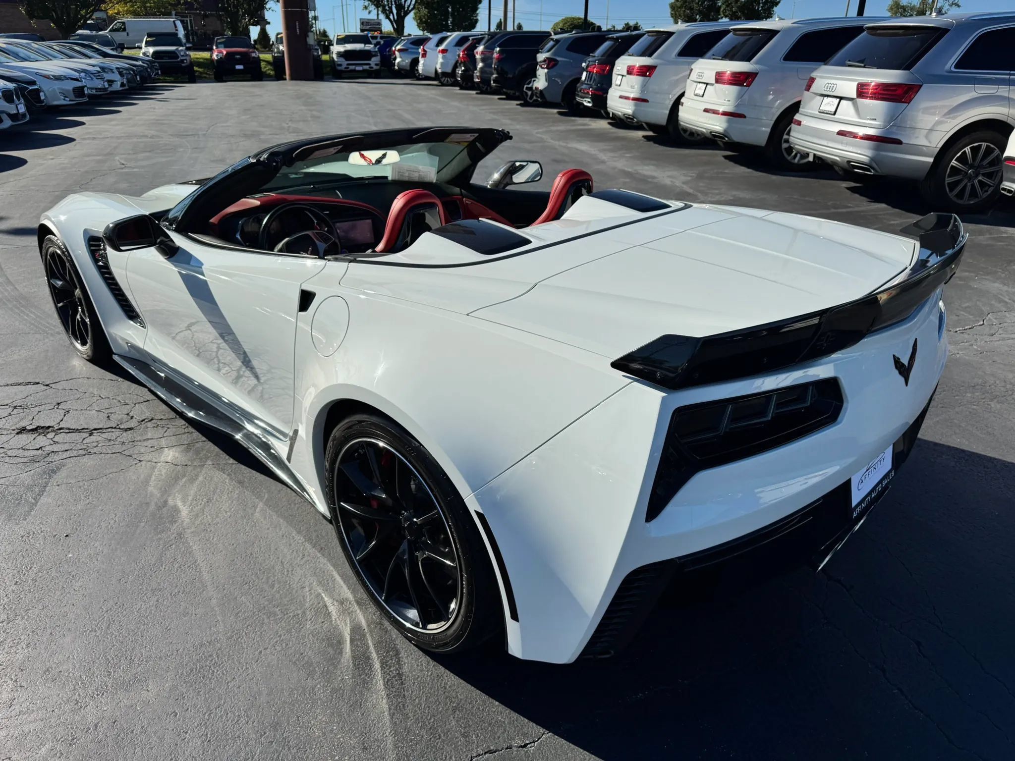 Used 2017 Chevrolet Corvette Z06 RWD image 3