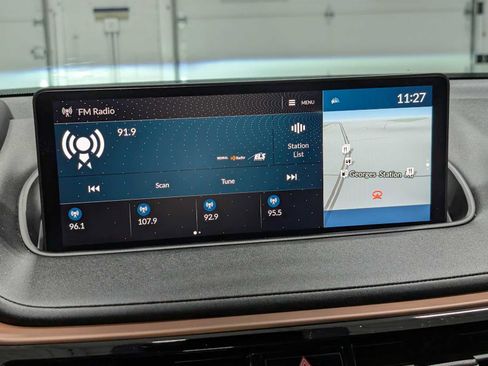 Certified 2023 Acura MDX SH-AWD w/ Technology Package image 29