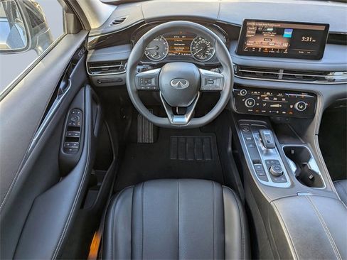 Certified 2025 INFINITI QX60 Pure image 17