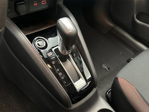 New 2025 Nissan Versa SR w/ Trunk Package image 12