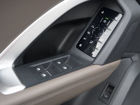 Certified 2025 Audi Q5 Premium w/ Convenience Package image 16