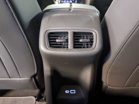 Used 2023 Buick Envision Essence AWD/4WD image 20