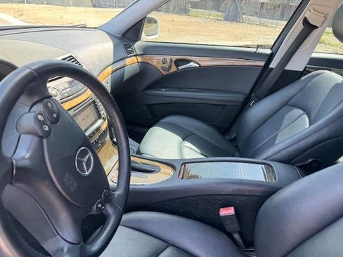 Used 2008 Mercedes-Benz E 350 Sedan image 31