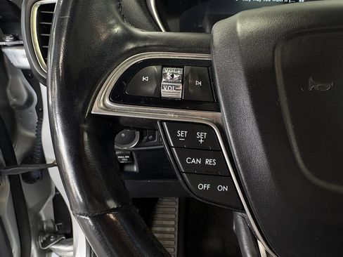Used 2019 Lincoln Nautilus Reserve AWD/4WD image 14