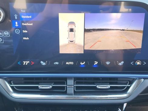 New 2025 Chevrolet Equinox EV LT FWD image 16