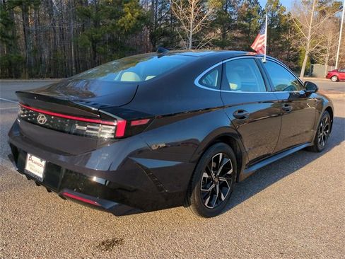 Used 2025 Hyundai Sonata SEL image 4