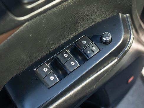 Used 2017 Toyota Highlander Limited image 42