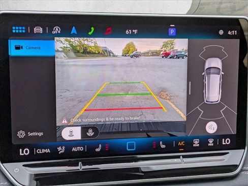 New 2025 Volkswagen Tiguan SE image 13