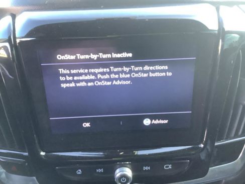 Used 2023 Chevrolet Traverse LT image 15