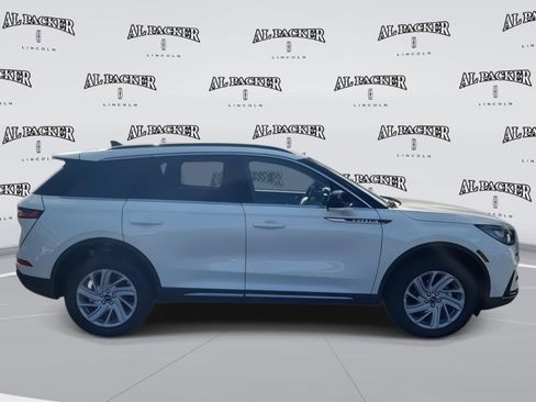 New 2026 Lincoln Corsair Premiere FWD image 6