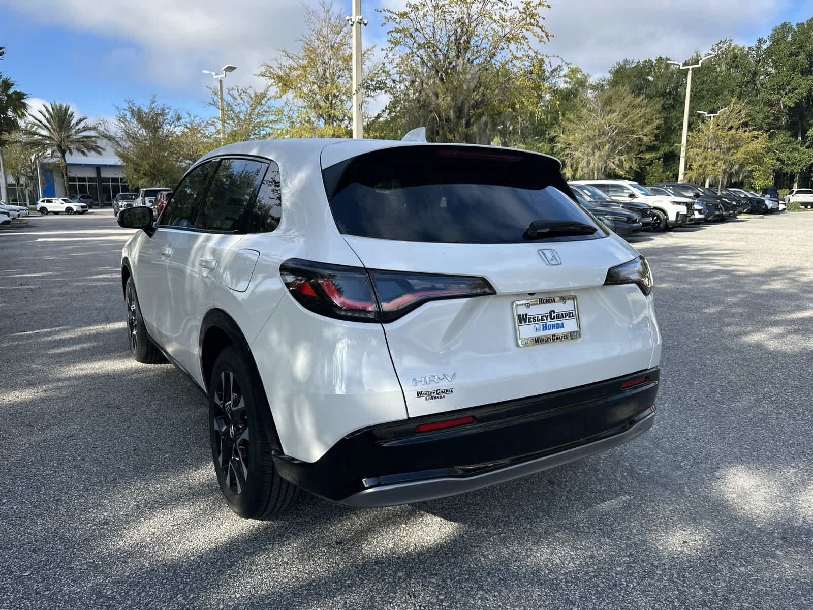 New 2027 Honda HR-V EX-L image 4