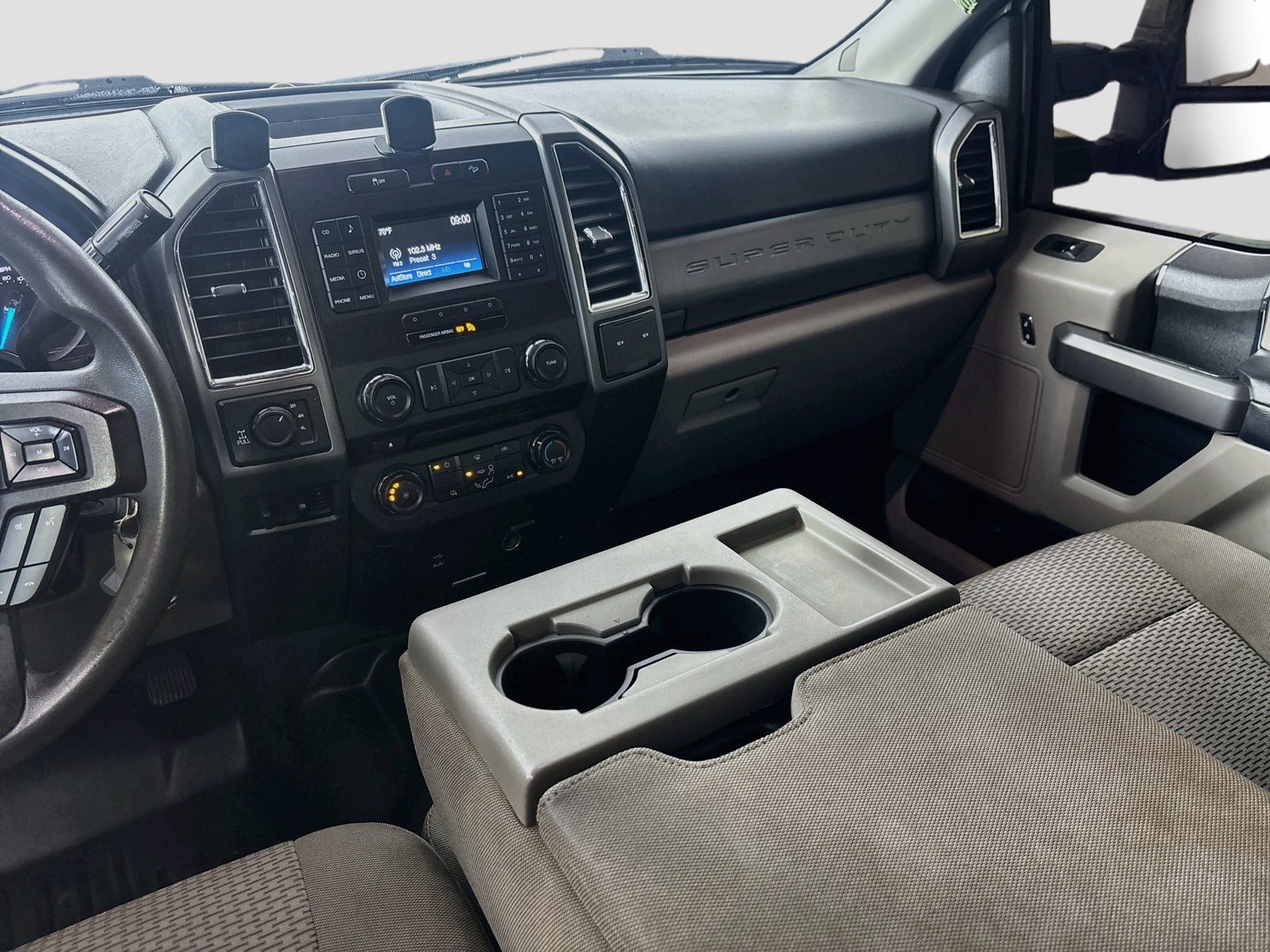 Used 2017 Ford F250 XLT w/ FX4 Off-Road Package AWD/4WD image 21