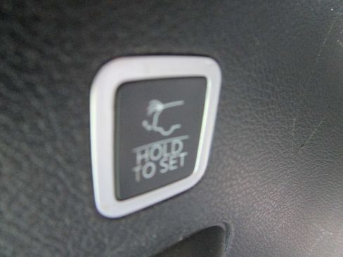 Used 2022 Jeep Wagoneer Series III AWD/4WD image 15