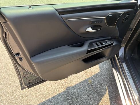 Used 2022 Lexus ES 350 Ultra Luxury FWD image 10