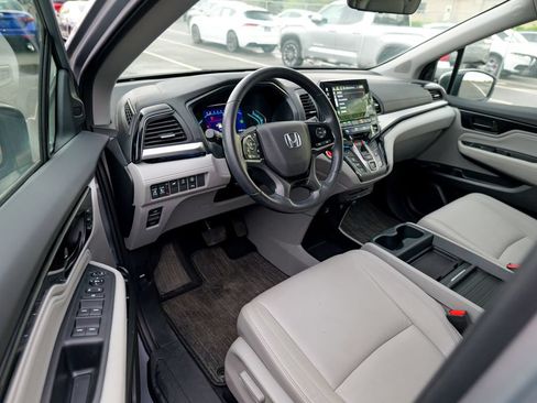 Used 2023 Honda Odyssey Touring image 16